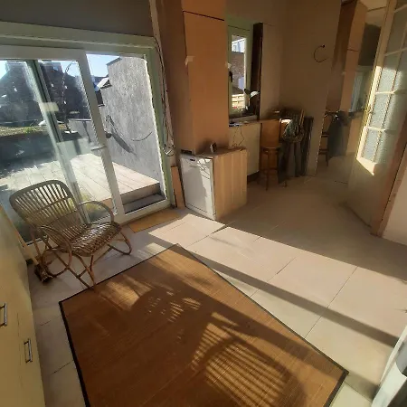 בית נופש Atelier Aan Zee *